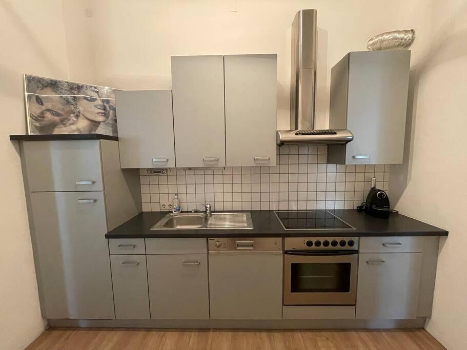 Geraeumige Altbauwohnung Im Zentrum غراتس المظهر الخارجي الصورة