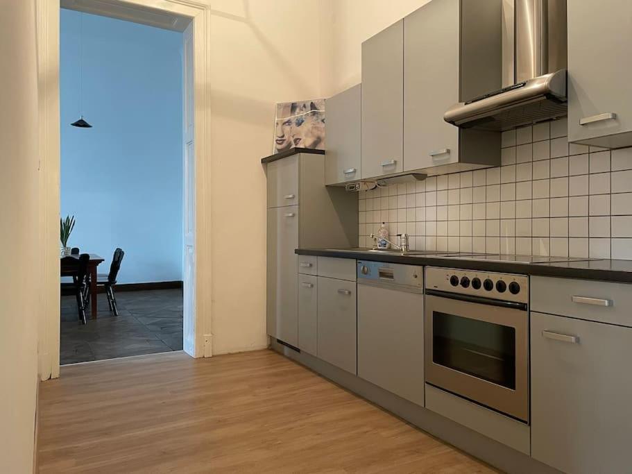 Geraeumige Altbauwohnung Im Zentrum غراتس المظهر الخارجي الصورة
